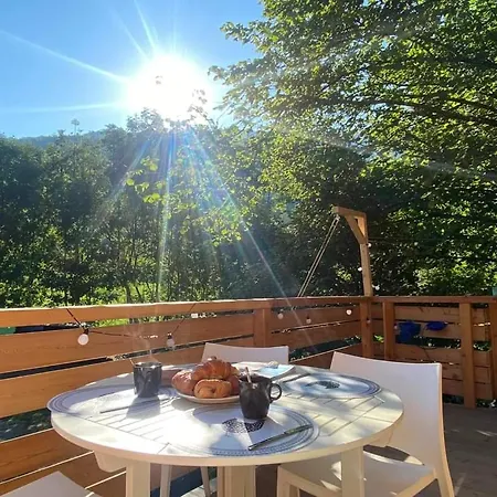 Canopee مكان تخييم