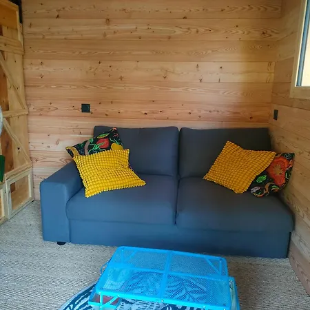 Canopee مكان تخييم